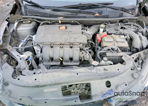 2017 Nissan Sentra S z USA, uszkodzony, nr VIN 3N1AB7AP7HY287960